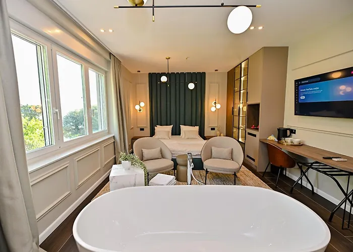 Апартаменты Mare Nostrum & *